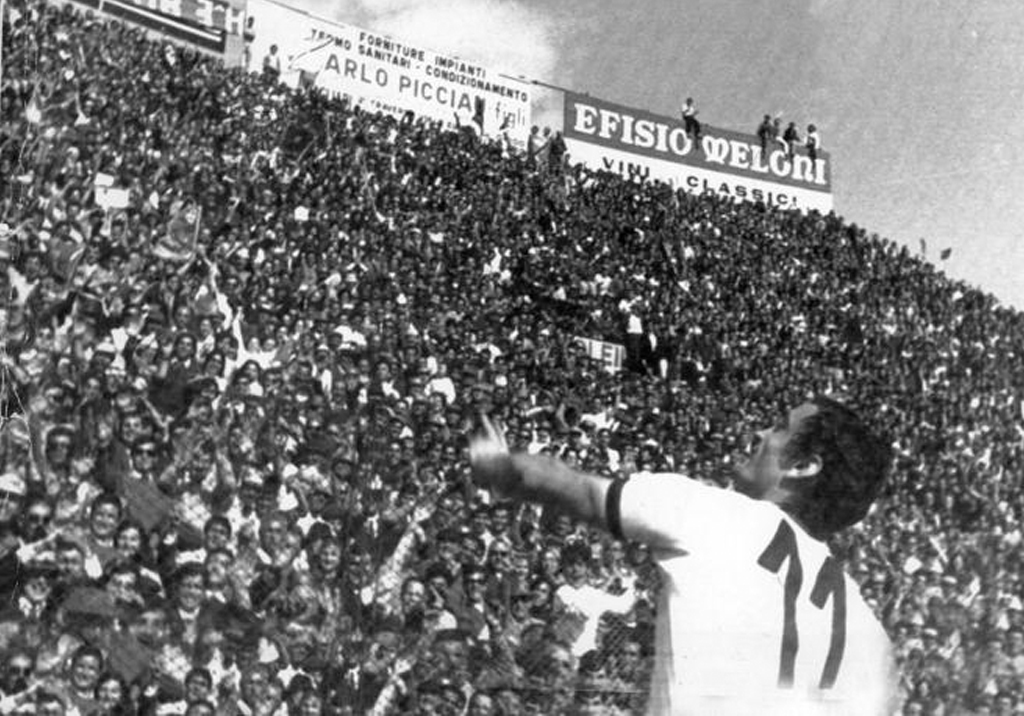 Nel 1970 di Fabrizio Vella - l'inno allo scudetto del Cagliari